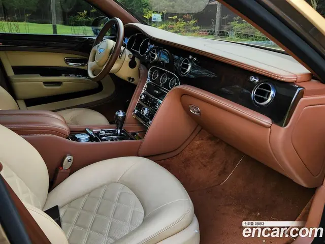 Bentley Mulsanne 2016 6.8 АКПП, миниатюра 12