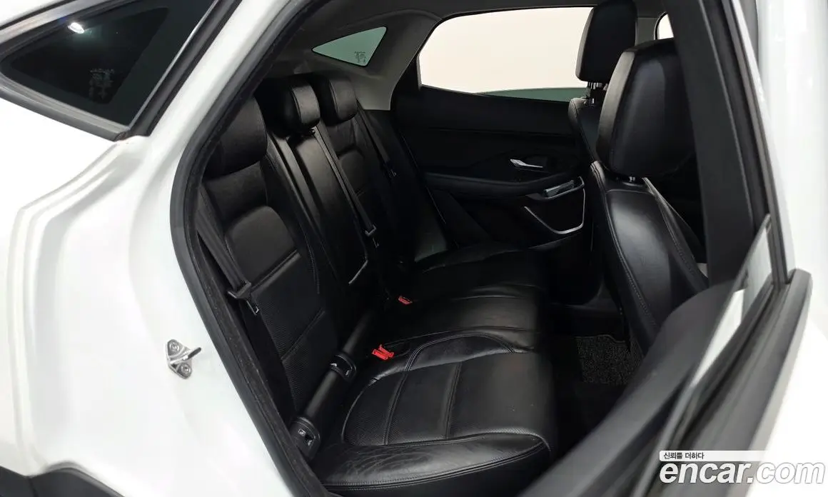 Jaguar E-Pace 2019 2.0 АКПП, фото 17