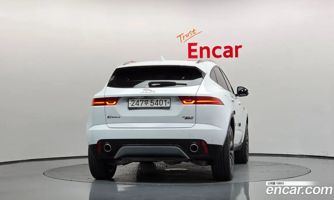 Jaguar E-Pace 2019 2.0 АКПП, фото 4