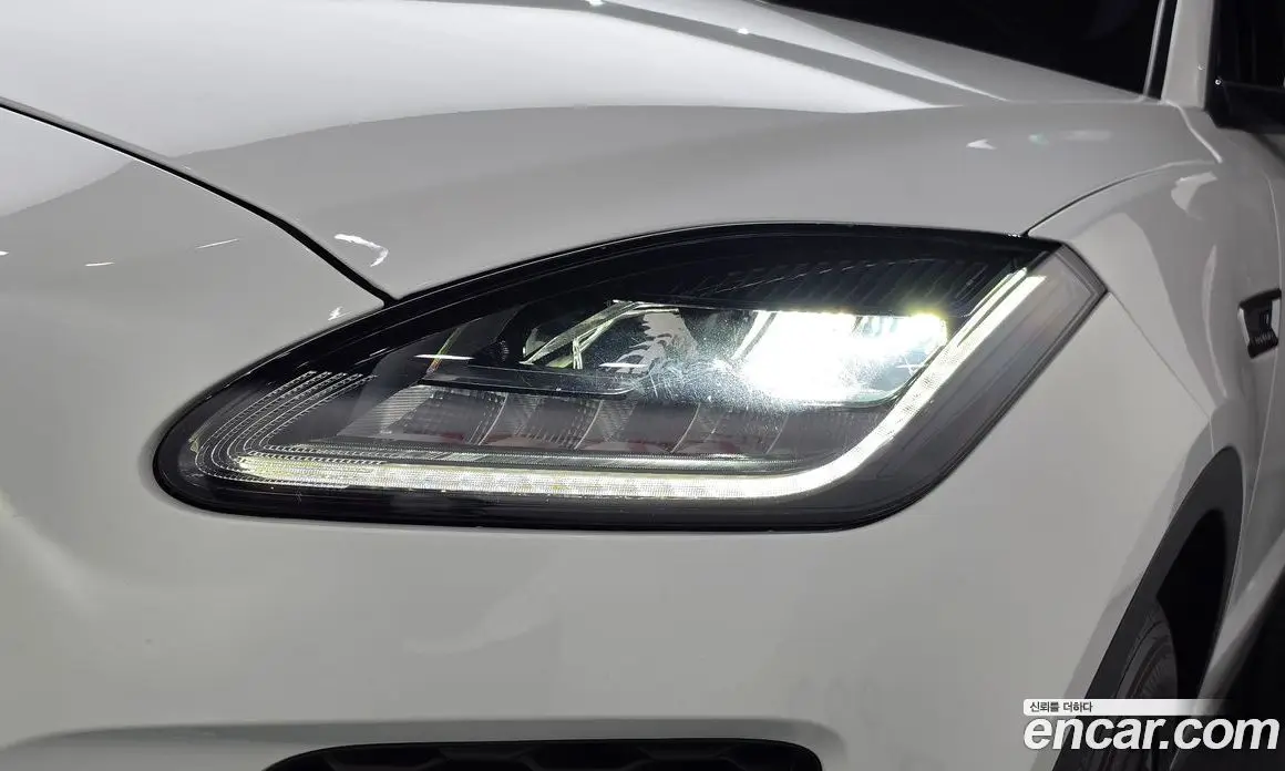 Jaguar E-Pace 2019 2.0 АКПП, фото 8
