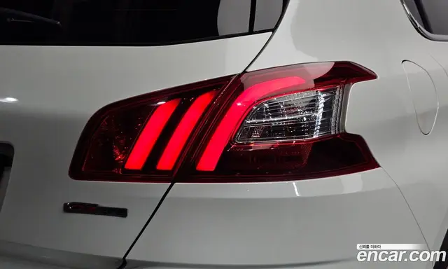 Peugeot 308 2018 1.6 АКПП, миниатюра 9 Peugeot 308 2018 1.6 АКПП, миниатюра 9