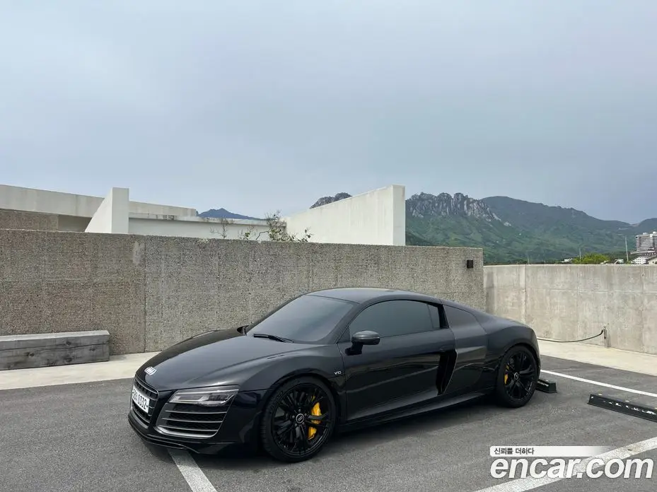 Audi R8 2015 5.2 АКПП, фото 12 Audi R8 2015 5.2 АКПП, фото 12