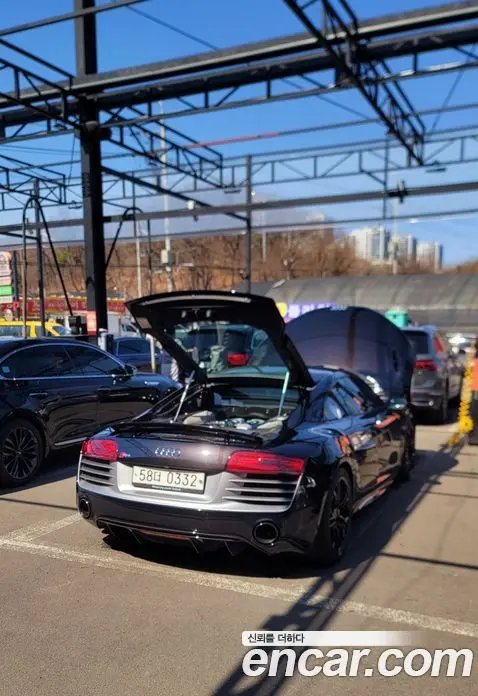 Audi R8 2015 5.2 АКПП, фото 18 Audi R8 2015 5.2 АКПП, фото 18