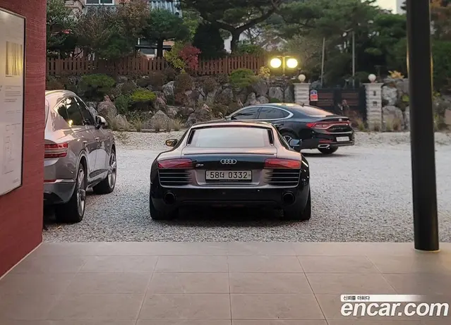 Audi R8 2015 5.2 АКПП, миниатюра 4 Audi R8 2015 5.2 АКПП, миниатюра 4