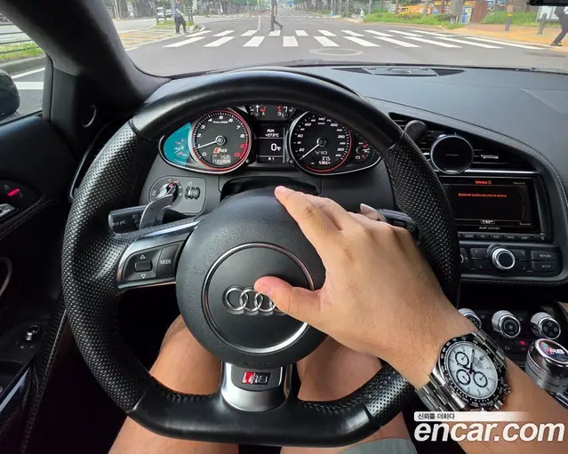 Audi R8 2015 5.2 АКПП, миниатюра 7 Audi R8 2015 5.2 АКПП, миниатюра 7