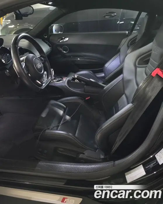 Audi R8 2015 5.2 АКПП, миниатюра 10 Audi R8 2015 5.2 АКПП, миниатюра 10