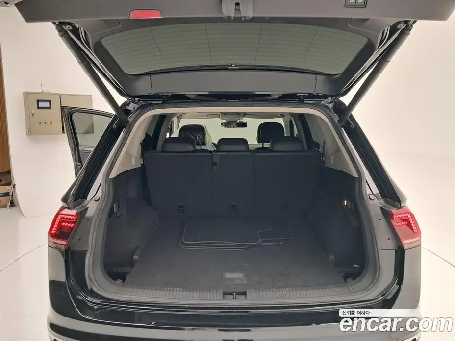Volkswagen Tiguan 2018 2.0 АКПП, фото 17 Volkswagen Tiguan 2018 2.0 АКПП, фото 17