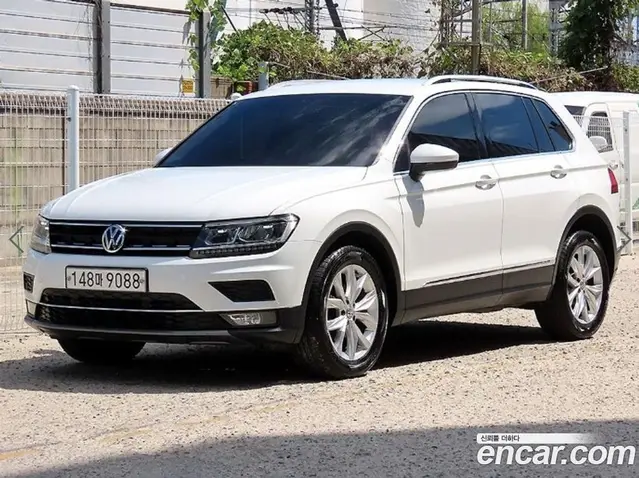 Volkswagen Tiguan 2019 2.0 АКПП, миниатюра 2 Volkswagen Tiguan 2019 2.0 АКПП, миниатюра 2