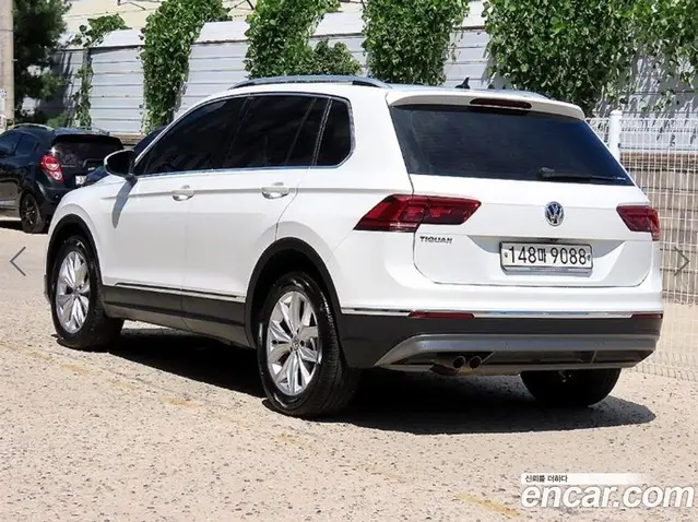 Volkswagen Tiguan 2019 2.0 АКПП, миниатюра 3 Volkswagen Tiguan 2019 2.0 АКПП, миниатюра 3