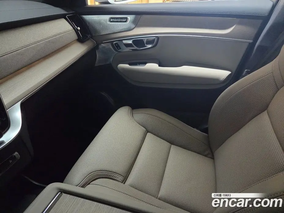 Volvo XC90 2025 2.0 АКПП, фото 13