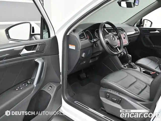 Volkswagen Tiguan 2018 2.0 АКПП, миниатюра 11 Volkswagen Tiguan 2018 2.0 АКПП, миниатюра 11