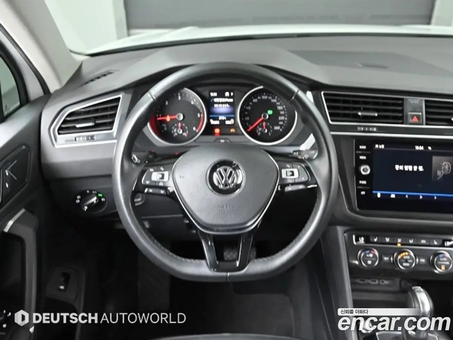 Volkswagen Tiguan 2018 2.0 АКПП, фото 13 Volkswagen Tiguan 2018 2.0 АКПП, фото 13