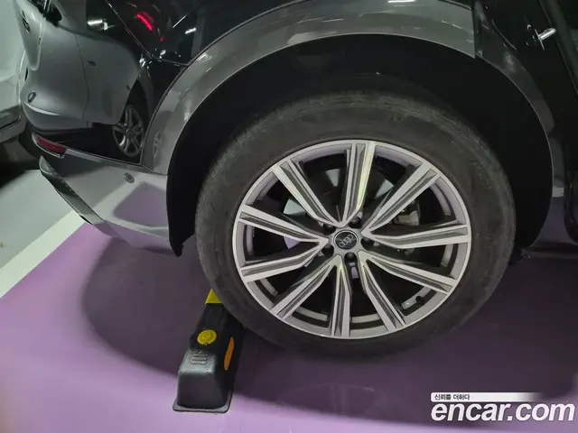 Audi Q8 2021 3.0 АКПП, миниатюра 8 Audi Q8 2021 3.0 АКПП, миниатюра 8