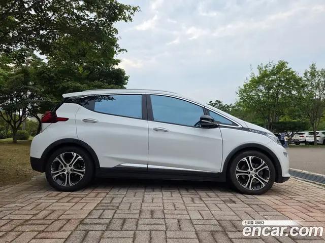 Chevrolet Bolt EV 2018 0.2 АКПП, миниатюра 5