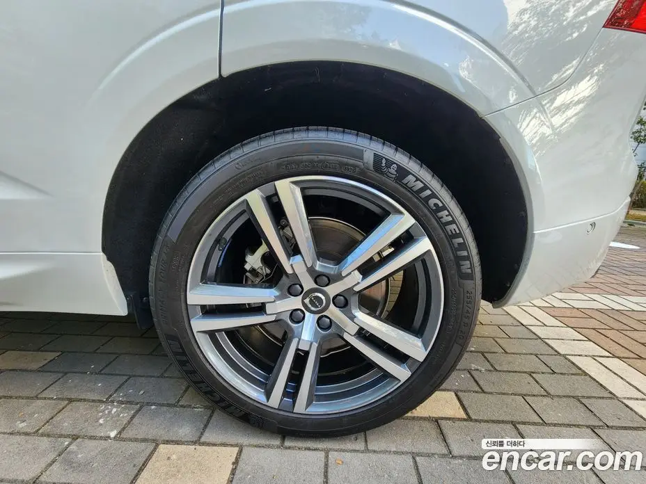 Volvo XC60 2021 2.0 АКПП, фото 12
