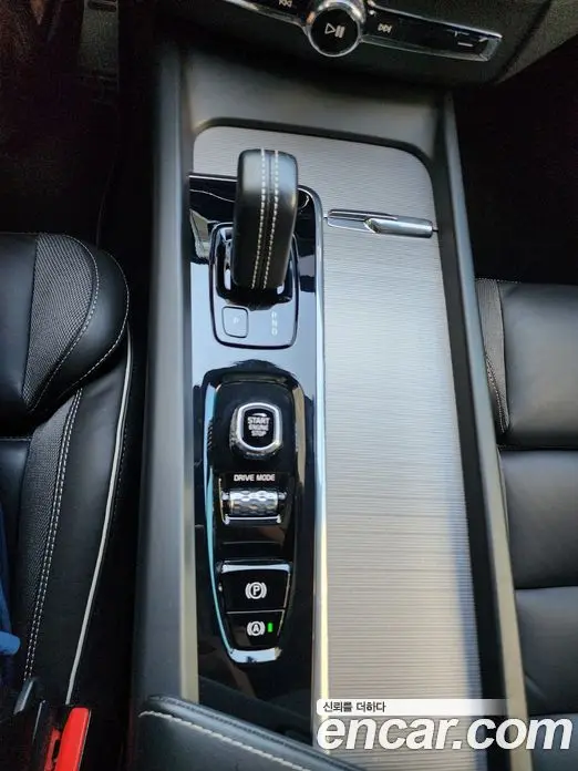 Volvo XC60 2021 2.0 АКПП, фото 17