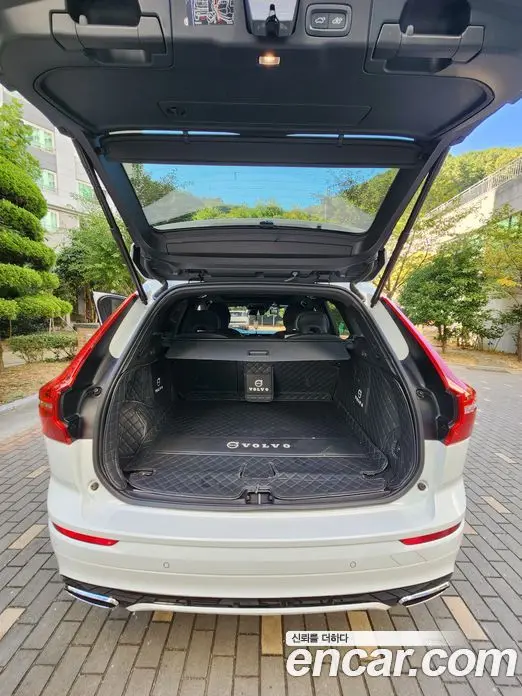 Volvo XC60 2021 2.0 АКПП, фото 8