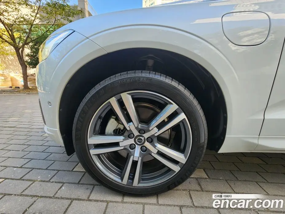 Volvo XC60 2021 2.0 АКПП, фото 9