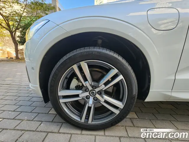 Volvo XC60 2021 2.0 АКПП, миниатюра 9