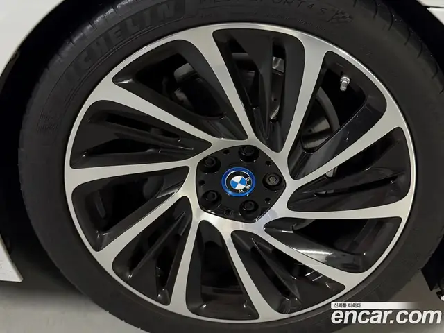 BMW i8 2015 1.5 АКПП, миниатюра 6
