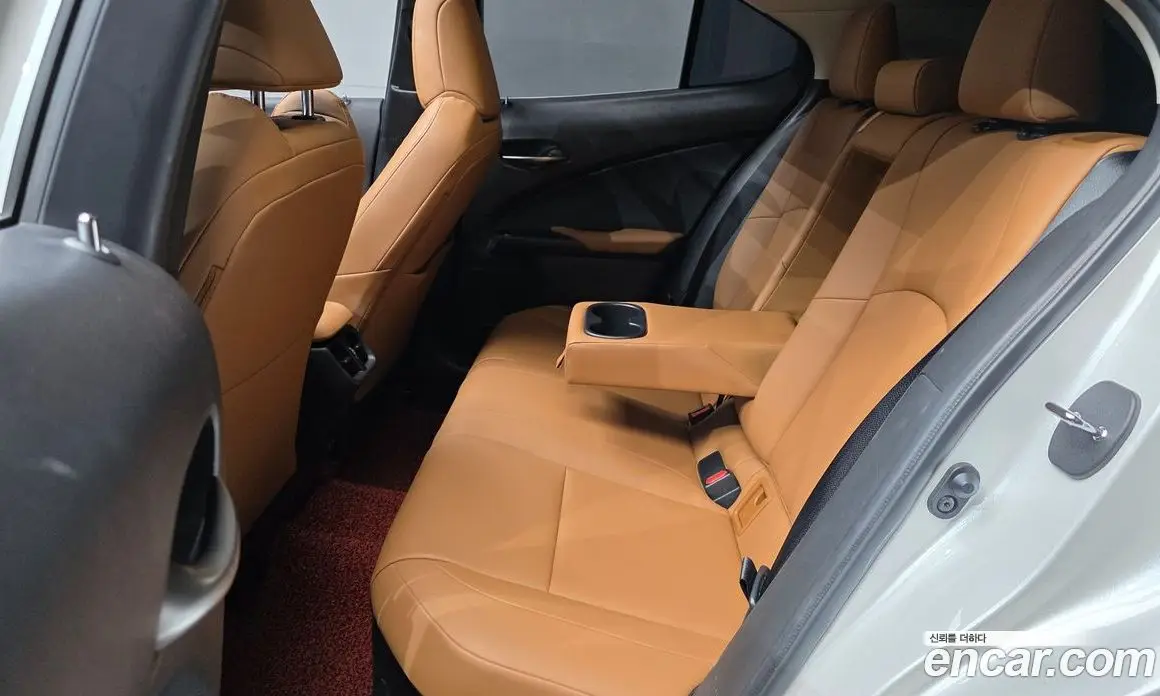 Lexus UX 2021 2.0 АКПП, фото 18 Lexus UX 2021 2.0 АКПП, фото 18