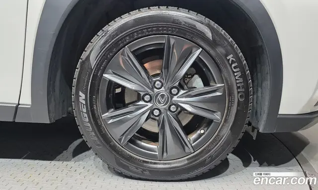 Lexus UX 2021 2.0 АКПП, миниатюра 7 Lexus UX 2021 2.0 АКПП, миниатюра 7