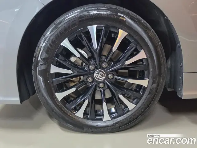 Toyota Alphard 2023 2.5 АКПП, миниатюра 5 Toyota Alphard 2023 2.5 АКПП, миниатюра 5