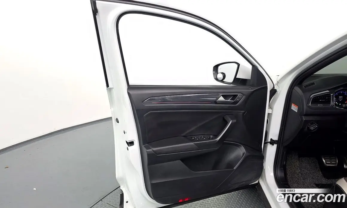 Volkswagen T-Roc 2021 2.0 АКПП, фото 14