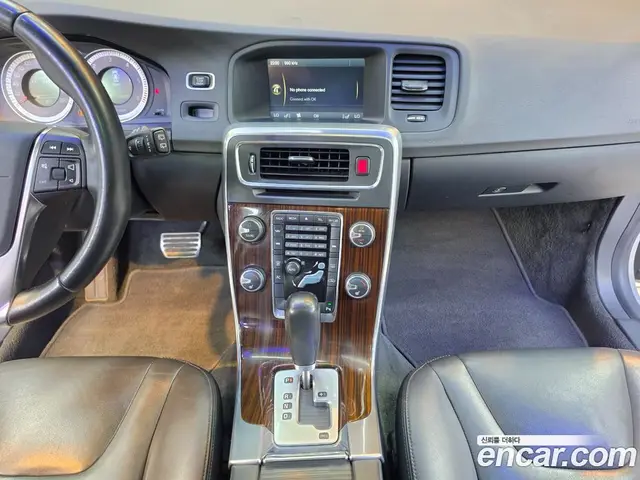 Volvo V60 2012 2.0 АКПП, миниатюра 11