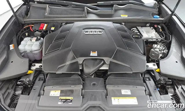 Audi Q8 2023 3.0 АКПП, миниатюра 6