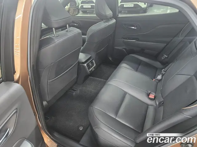 Toyota Crown 2023 2.5 вариатор, миниатюра 10 Toyota Crown 2023 2.5 вариатор, миниатюра 10