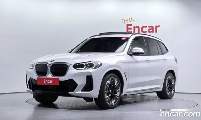 BMW iX3, 2024, 28 756 км
