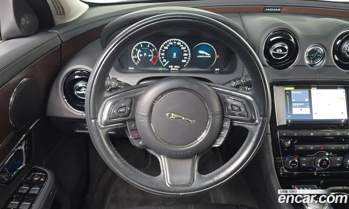 Jaguar XJ 2016 2.0 АКПП, фото 17