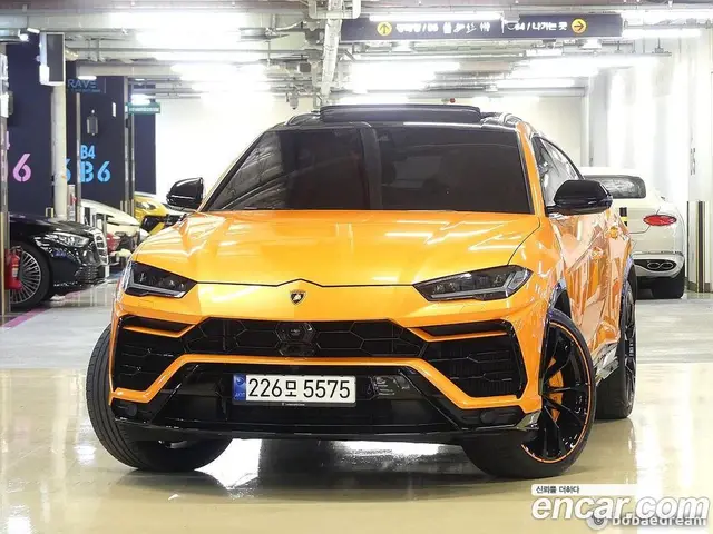 Lamborghini Urus, 2021, 29 000 км