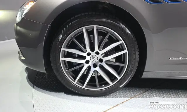 Maserati Ghibli 2021 2.0 АКПП, миниатюра 5