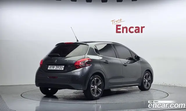 Peugeot 208 2014 1.6 АКПП, миниатюра 2