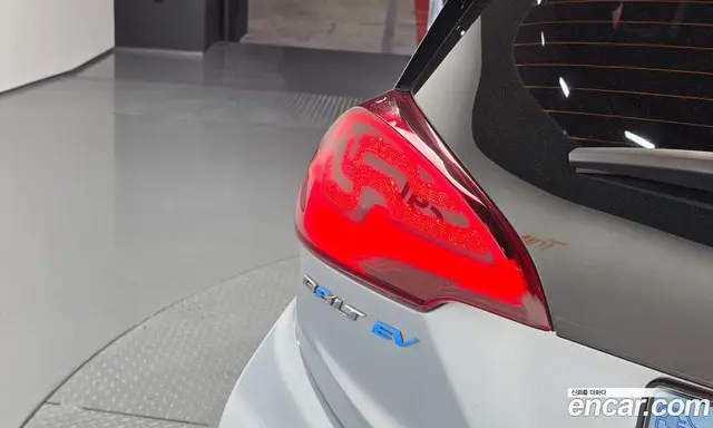 Chevrolet Bolt EV 2017 0.2 АКПП, миниатюра 9 Chevrolet Bolt EV 2017 0.2 АКПП, миниатюра 9