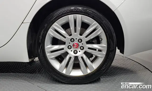 Jaguar XF 2017 2.0 АКПП, миниатюра 6 Jaguar XF 2017 2.0 АКПП, миниатюра 6