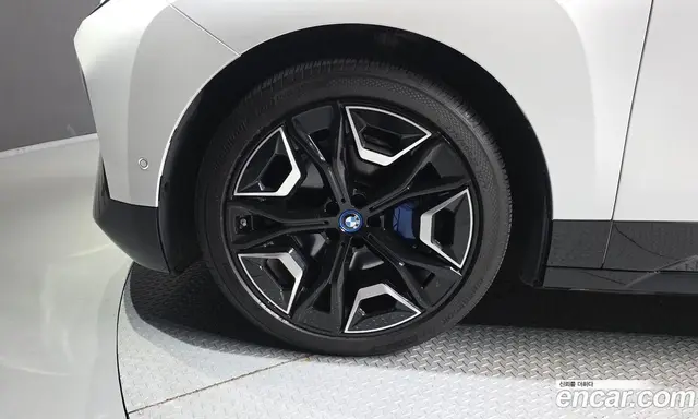BMW iX 2024 0.3 АКПП, миниатюра 5