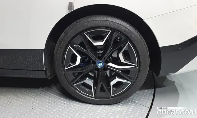 BMW iX 2024 0.3 АКПП, миниатюра 7