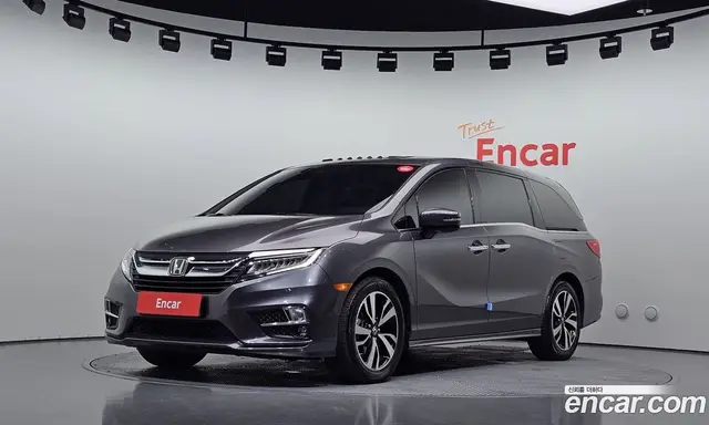 Honda Odyssey, 2018, 98 391 км Honda Odyssey, 2018, 98 391 км
