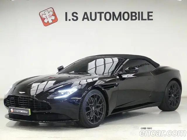 Aston Martin DB11, 2022, 45 900 км