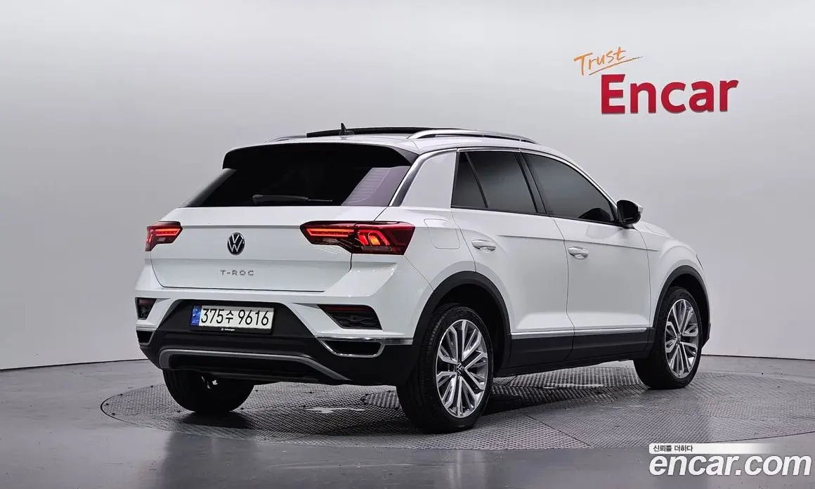 Volkswagen T-Roc 2021 2.0 АКПП, фото 2 Volkswagen T-Roc 2021 2.0 АКПП, фото 2