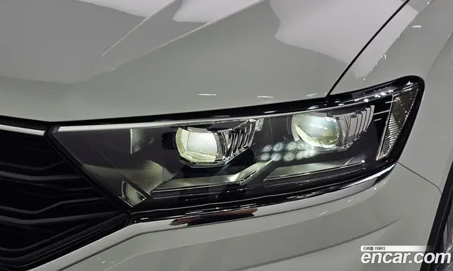 Volkswagen T-Roc 2021 2.0 АКПП, миниатюра 8 Volkswagen T-Roc 2021 2.0 АКПП, миниатюра 8