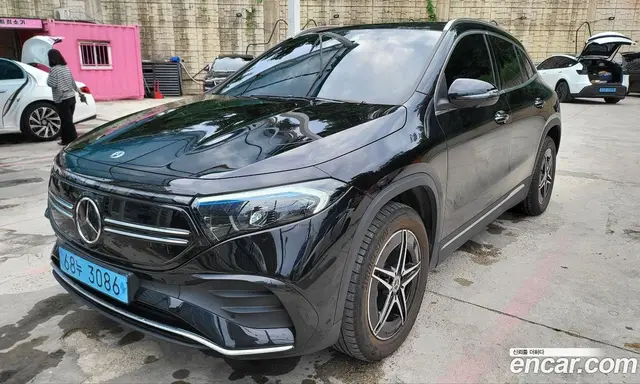 Mercedes-Benz EQA, 2023, 14 700 км