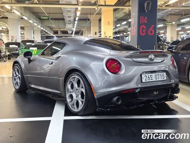 Alfa Romeo 4C 2016 1.8 АКПП, миниатюра 3