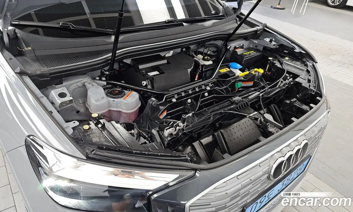 Audi Q4 e-tron 2023 0.2 АКПП, фото 6