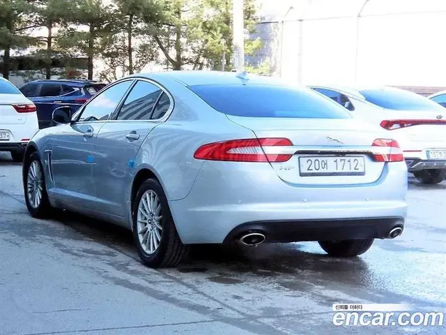 Jaguar XF 2013 2.0 АКПП, миниатюра 3 Jaguar XF 2013 2.0 АКПП, миниатюра 3