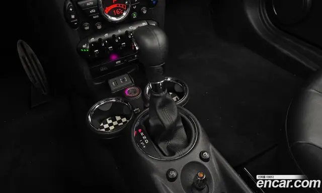 Mini Cooper Convertible 2014 1.6 АКПП, миниатюра 9