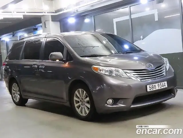 Toyota Sienna, 2012, 179 422 км